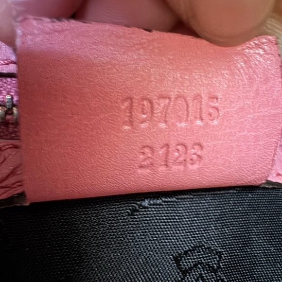 Gucci Pink Leather Hysteria Clutch - Picture 13 of 13
